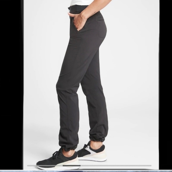 Athleta Trekkie Hiking Pants Stretch Nylon Cinch Hem 6 - Picture 2 of 8